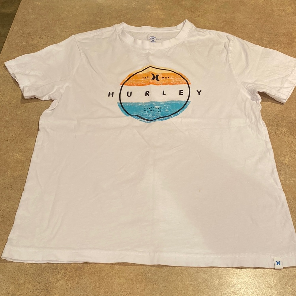 Mens Hurley T-shirt size medium